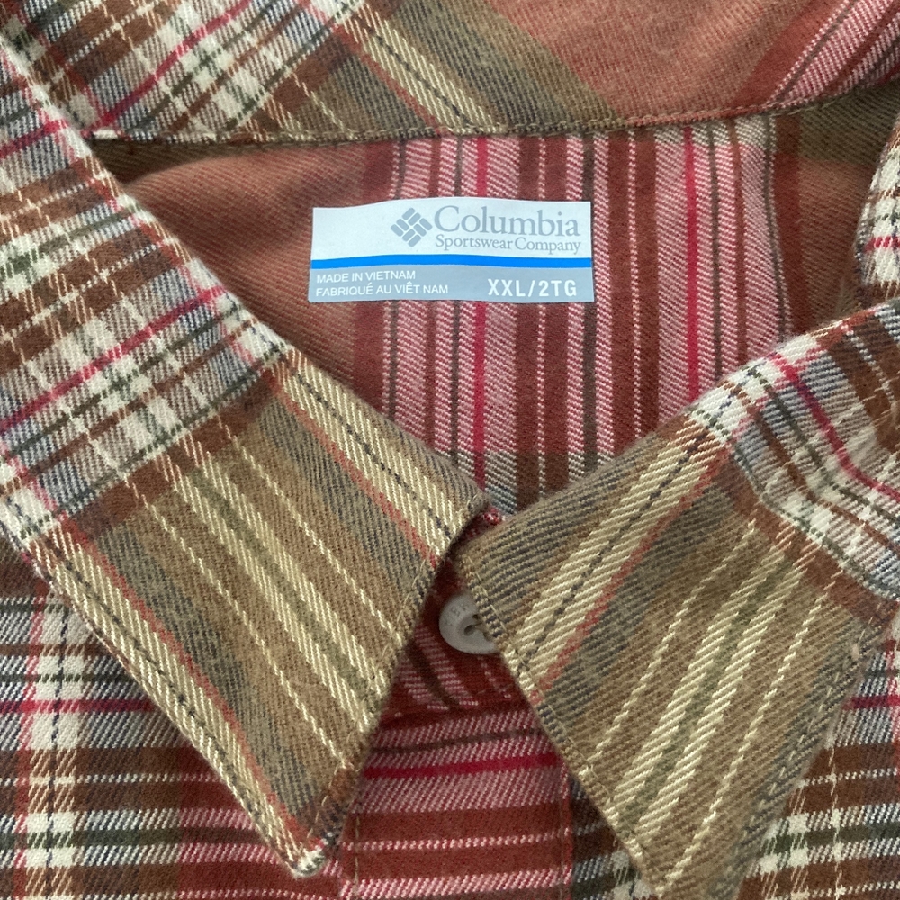 Columbia men's button-down plaid shirt